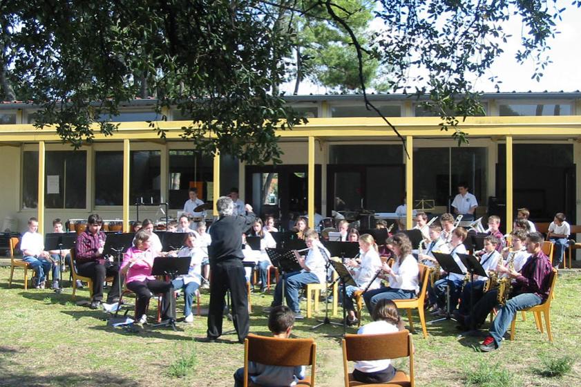 Concert pour la fête de l'école de musique, 2004.